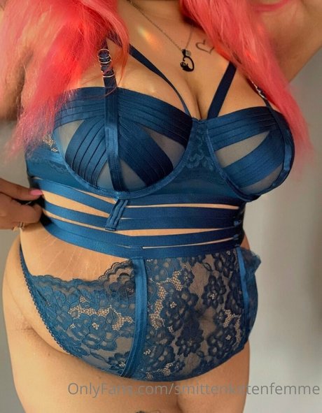 smittenkittenfemme 美しいポルノスター 画像