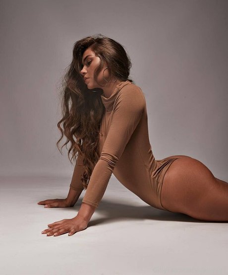 tasha fit2 ポルノスター ホット 写真