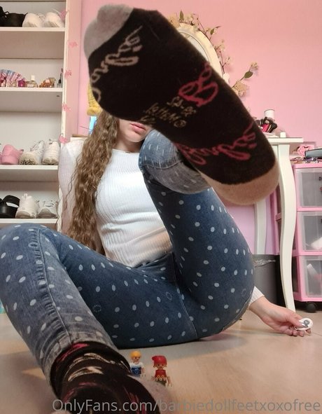 barbiedollfeetxoxofree かわいいスター 写真