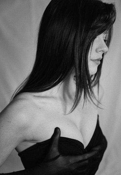 oliviawildinfree ホットなモデル 写真
