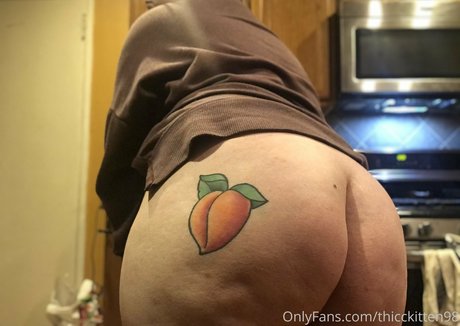 fatjuicypeach profile image