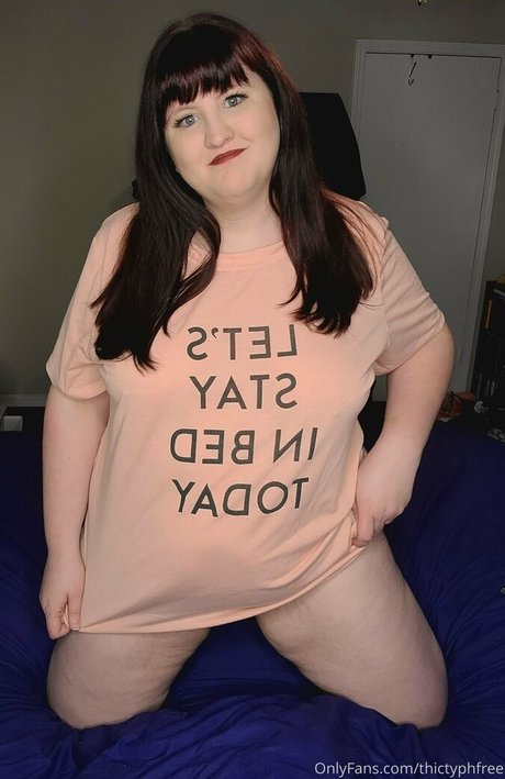 thictyphbbw 裸の女優 画像
