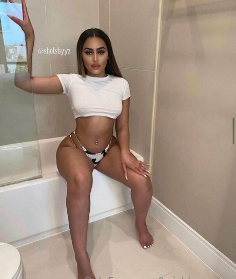 keishlymariee モデル 写真