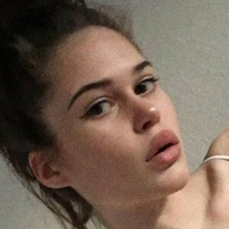 Ariane Ganz ポルノ女優 写真