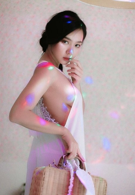 Nachpatcharawee Arjsalee ポルノスター セクシー 写真