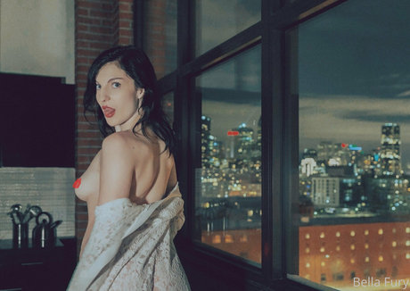 bellafuryfree セクシーモデル 画像