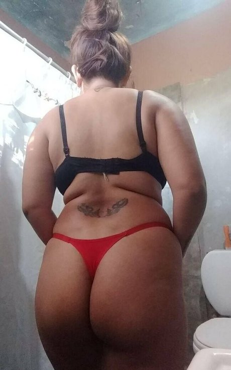 elisabetnievas HD女優 写真