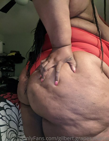 プッシータトゥーOnlyFans 無料ヌード 写真