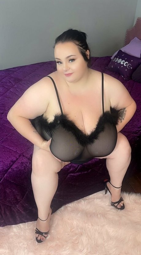 peytonthomasvip ヌードスター 写真