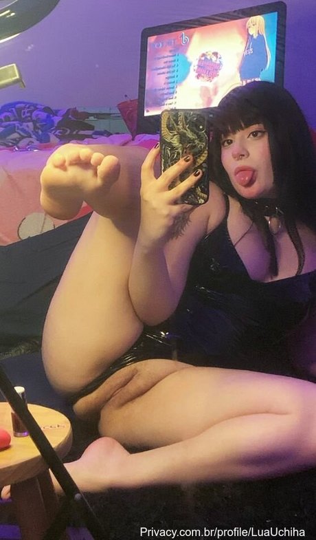 Lua Uchiha 美しいスター 画像