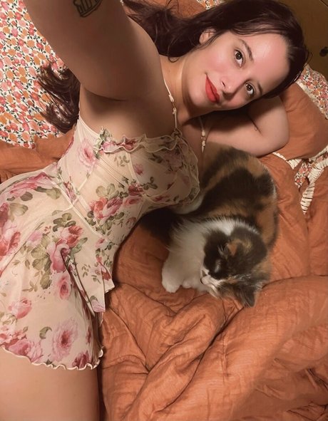 luckywithlola ポルノスター 高品質 写真