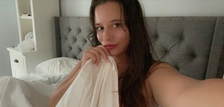 luckywithlola ポルノスター xxx 画像