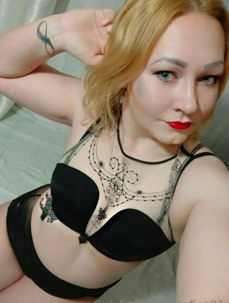 sofiaa21 アダルトスター 写真