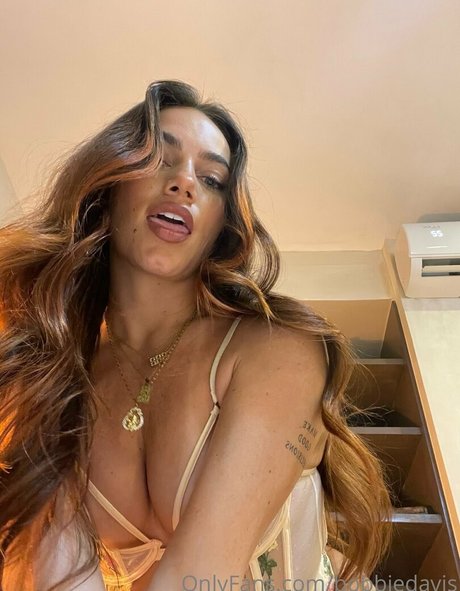 bobbiedavis 裸の女優 写真