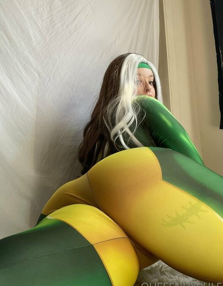 queeenhyrule 美しいモデル 画像