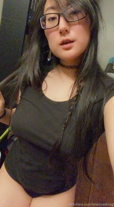 JOIアジアンOnlyFans 可愛い 画像