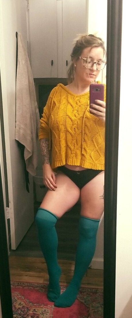 molleewaters 独占モデル 画像