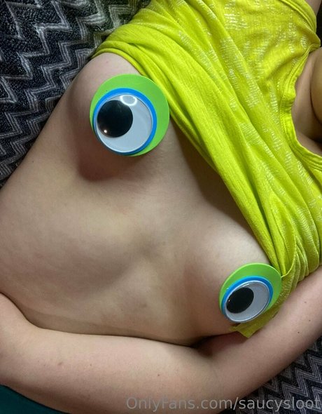 saucysloot 高品質のポルノスター 写真