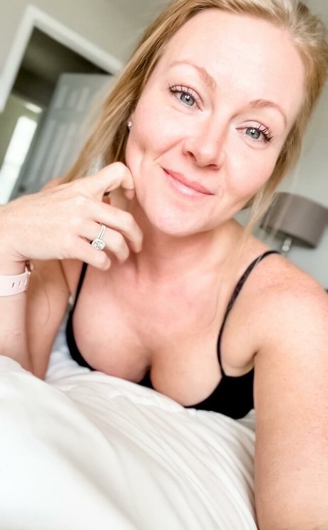 Dailyserena 無料スター 写真