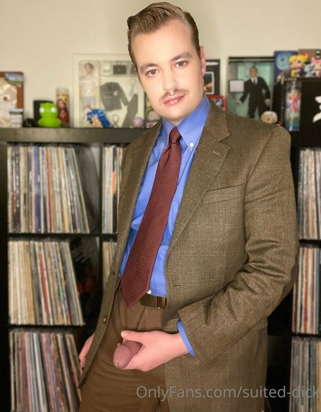 petersuitandtie ポルノ女優 写真