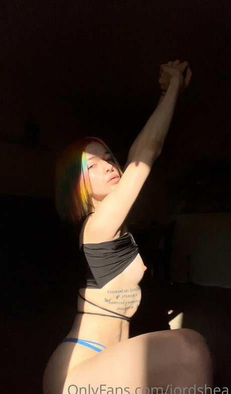 peachysheaa ポルノスター 画像