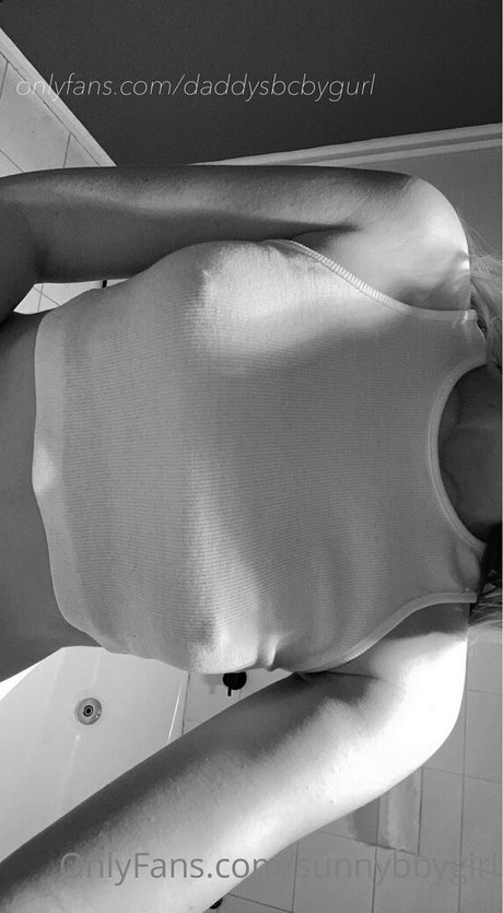 sunnybbygirl ポルノスター HD 写真
