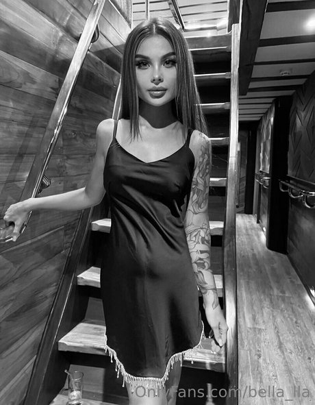 bella lla ホット女優 画像