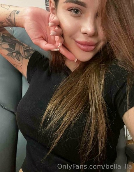 bella lla 高品質モデル 写真