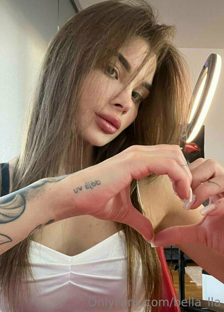 bella lla 美しいポルノスター 写真