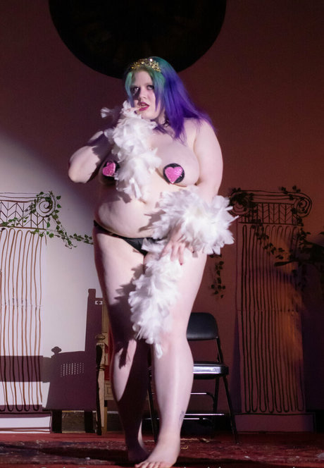 mischievousmisty 素敵なモデル 写真