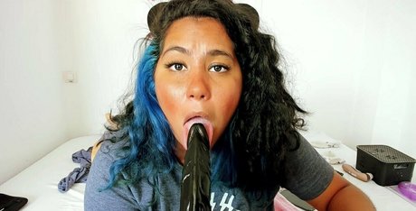 isobel adamscb ポルノモデル 写真