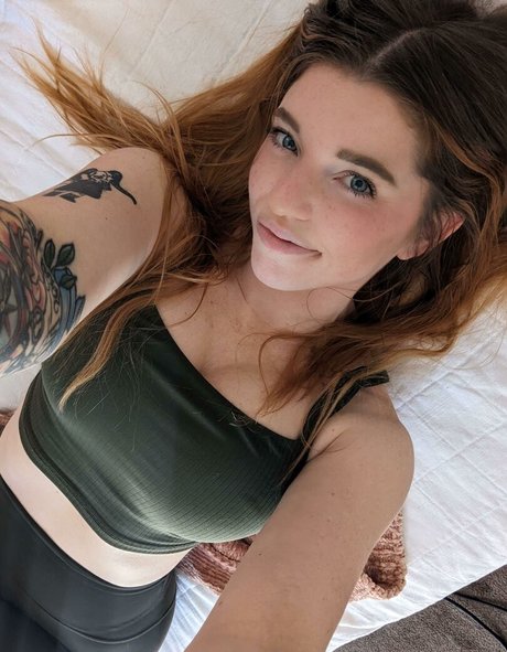 itsgeorgiarose69 ポルノスター 写真