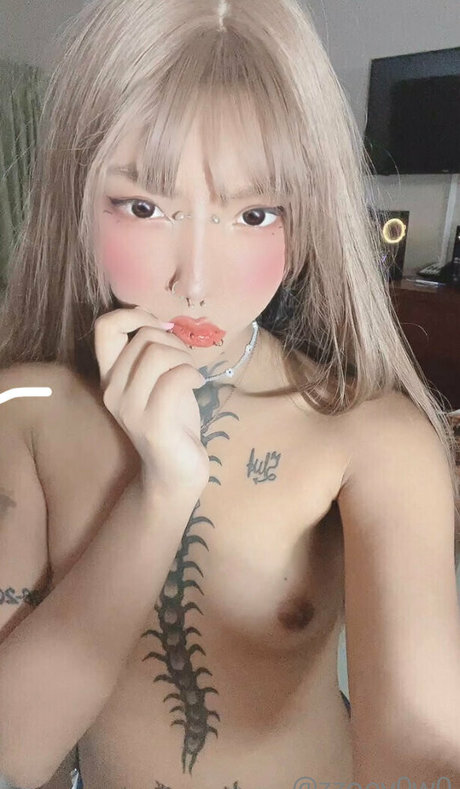 cyb3rb0t 可愛いモデル 画像