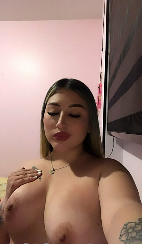 bunny buu セックスポルノスター ギャラリー