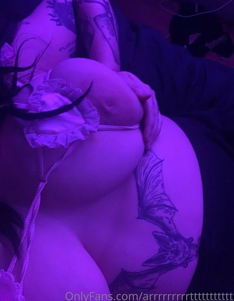 Ur E Mommy 無料女優 画像