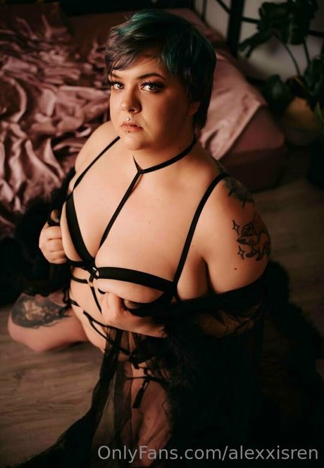 alexxisren セックスモデル 写真