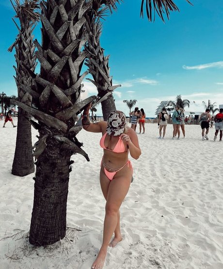 Lexi Wilson セクシーモデル 写真