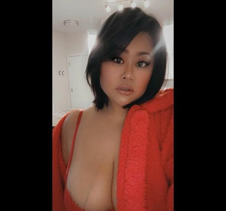 Stephanie Yum 独占スター 画像
