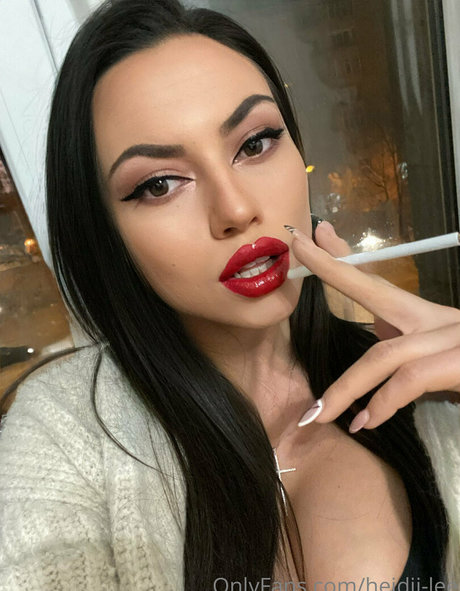 heidii lee top profile image