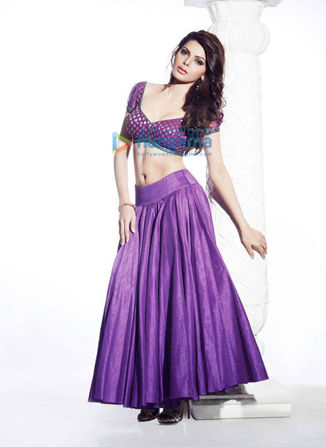 Sherlyn Chopra 美しいモデル 写真