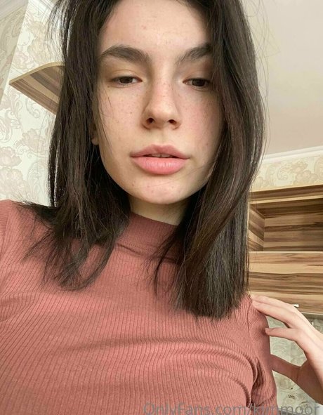 Kim Moor 完璧なスター 写真