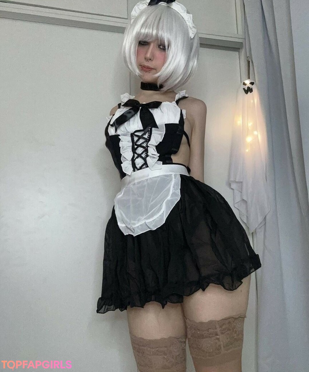 おっぱいを吸うOnlyFans ホット 画像