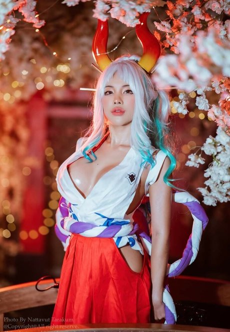 Donutty Siraporn 最高の女優 写真