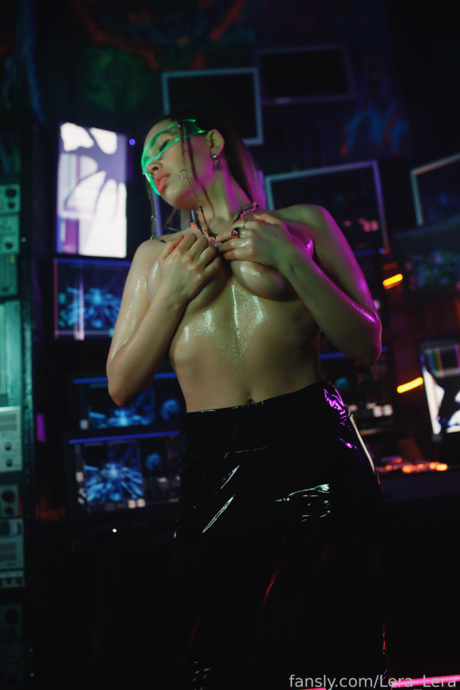 Lera Lera セクシーモデル 写真