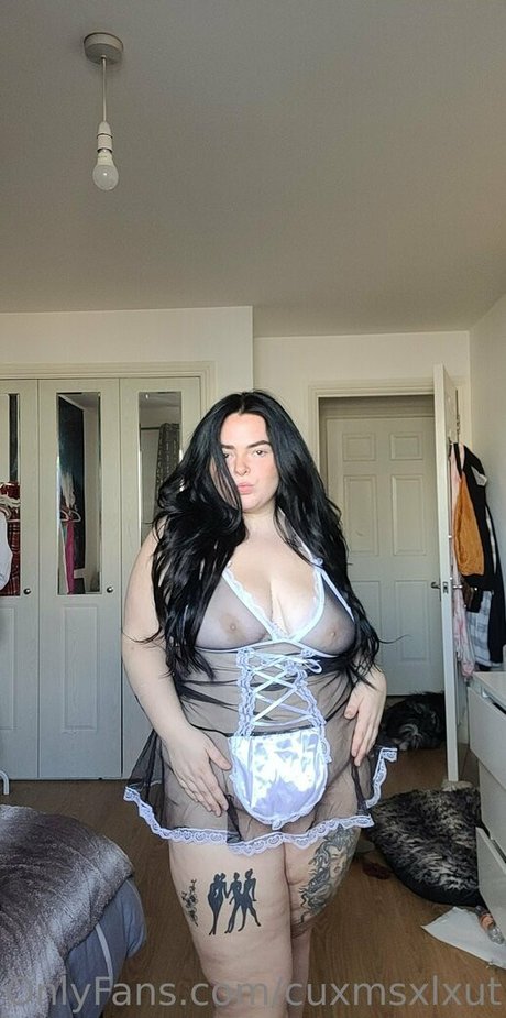 cuxmsxlxut ポルノスター 素敵 写真