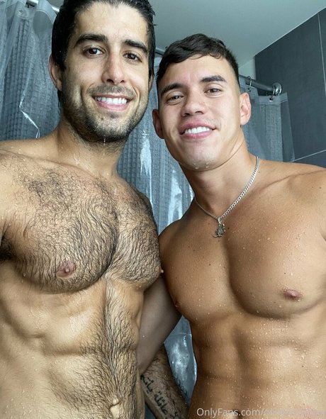 oliverhuntxxx ヌードのポルノスター ギャラリー