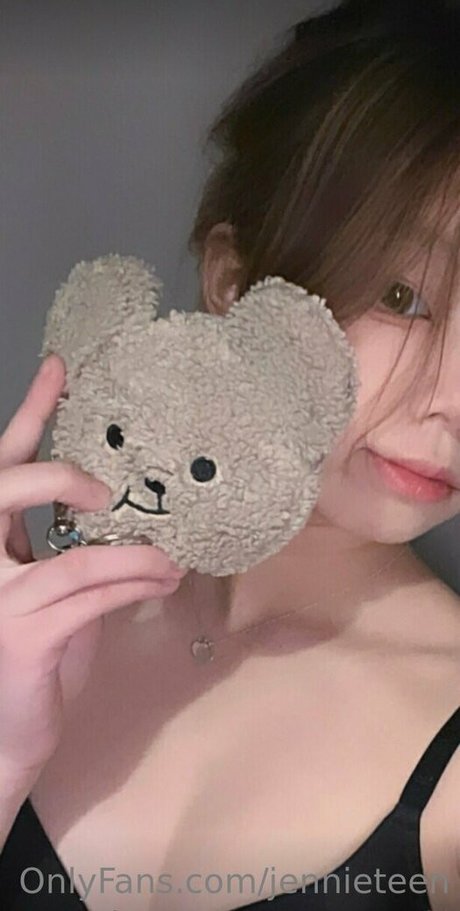 jennieteen アダルトスター 写真