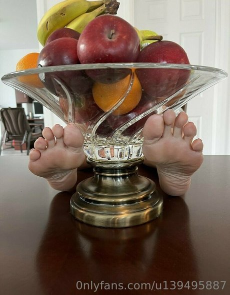 foot mistress miss b ホットなスター 写真