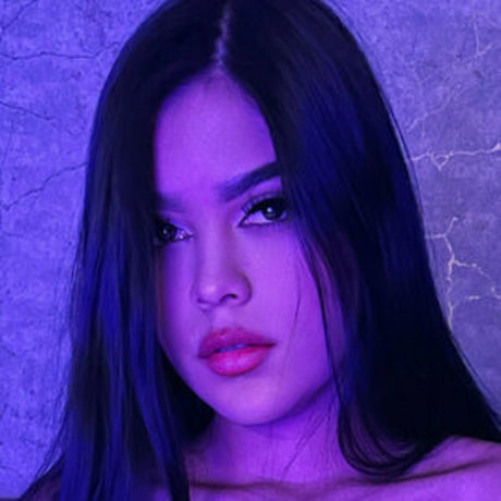 yvetteflores top profile image