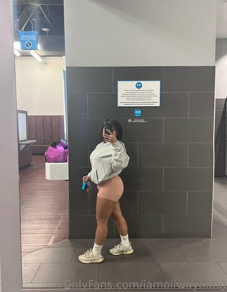 iamoliviayoung 最高のポルノスター 写真